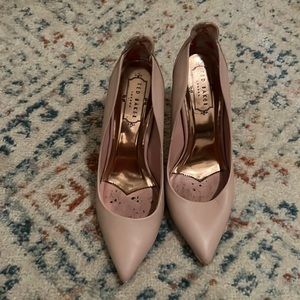 Ted Baker pumps